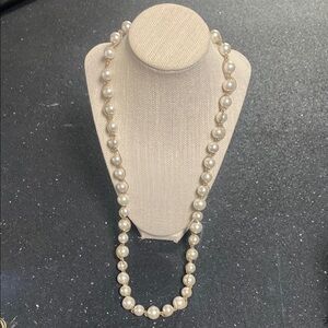 Elegant Pearl Necklace
